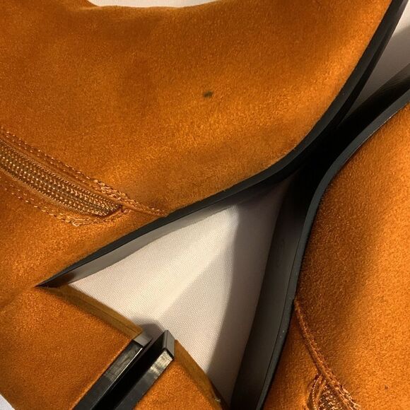 Size 9 women's faux suede knee-high boots with block chunky heel - Picture 12 of 13